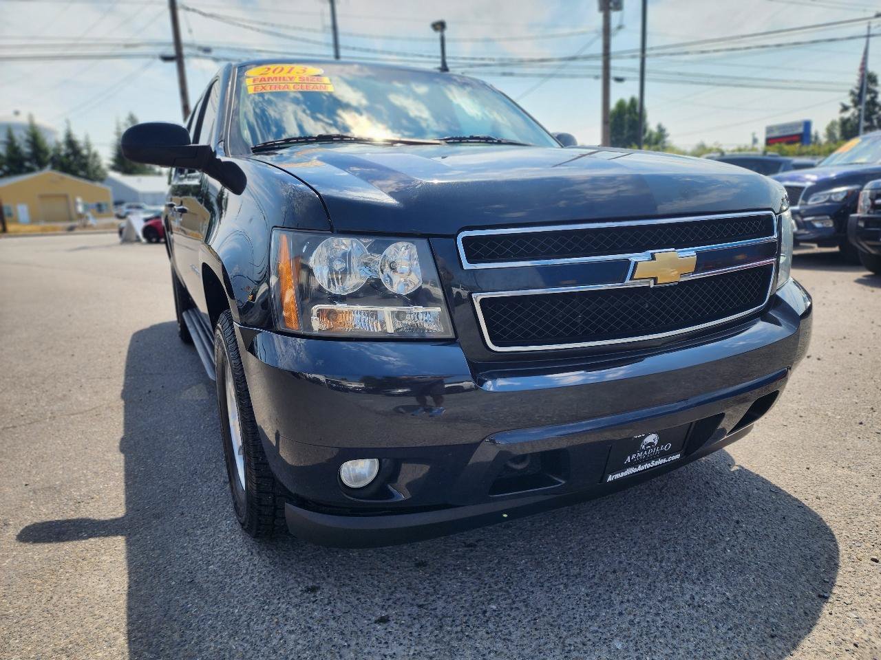 Used 2013 Chevrolet Suburban LT w/ Luxury Package AWD/4WD image 3