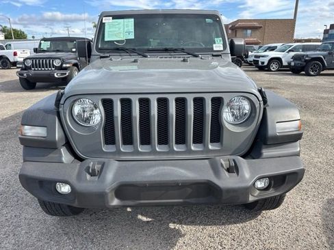 Used 2022 Jeep Wrangler Unlimited Sport AWD/4WD image 2