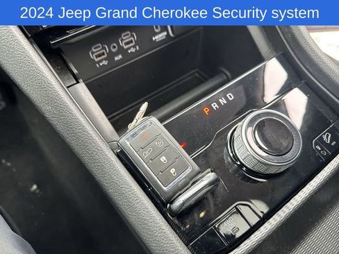Used 2024 Jeep Grand Cherokee Limited 4xe image 29