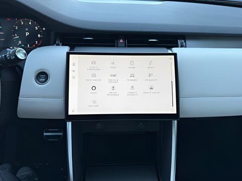 New 2026 Land Rover Discovery Sport Landmark AWD/4WD image 24
