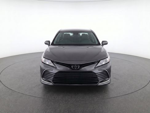 Certified 2021 Toyota Camry LE FWD image 5