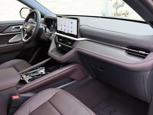 New 2026 Ford Explorer Platinum w/ LUX Leather Package image 38