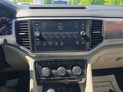 Used 2019 Volkswagen Atlas SEL Premium AWD/4WD image 12