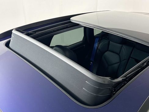 New 2026 Porsche Macan S image 21