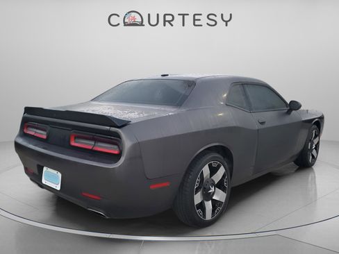 Certified 2022 Dodge Challenger SXT w/ Blacktop Package image 4