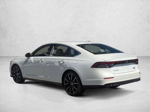 Used 2023 Honda Accord Touring image 8