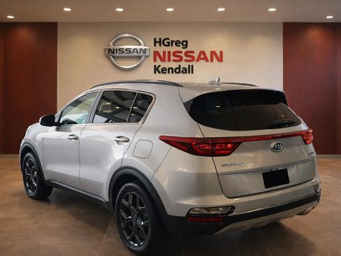 Used 2021 Kia Sportage S AWD/4WD image 2