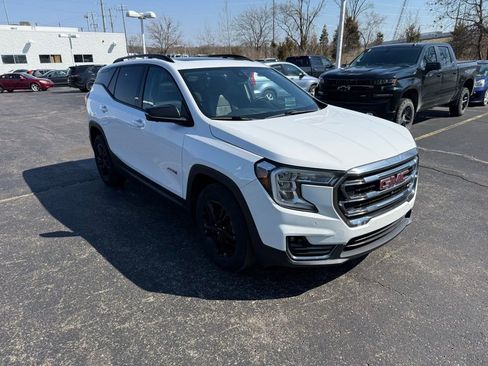 Used 2022 GMC Terrain AT4 w/ Infotainment Package II AWD/4WD image 4