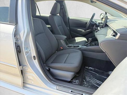 Used 2024 Toyota Corolla LE FWD image 13