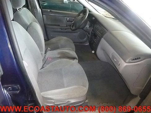 Used 2001 Ford Taurus SE image 11