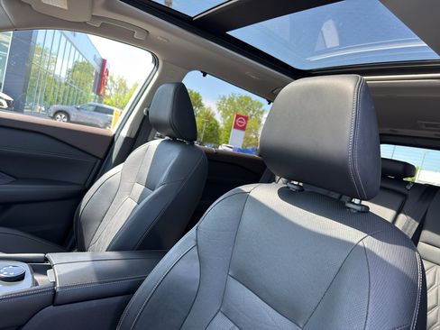 Certified 2021 Nissan Rogue Platinum AWD/4WD image 16