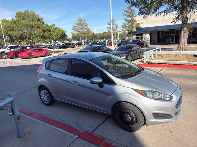 Used 2016 Ford Fiesta S FWD image 4