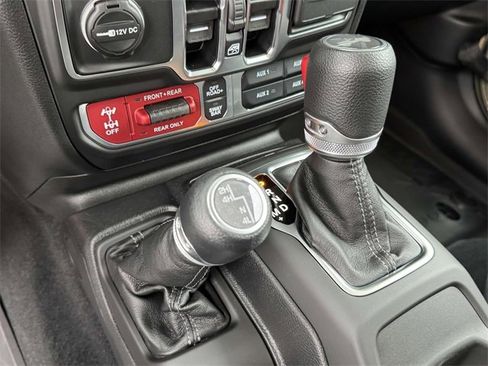 New 2025 Jeep Wrangler Unlimited Rubicon image 7