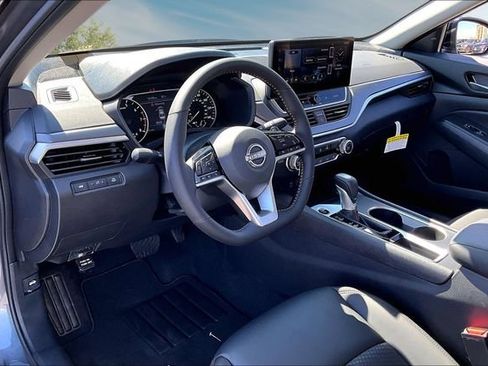 New 2026 Nissan Altima 2.5 SR FWD image 7