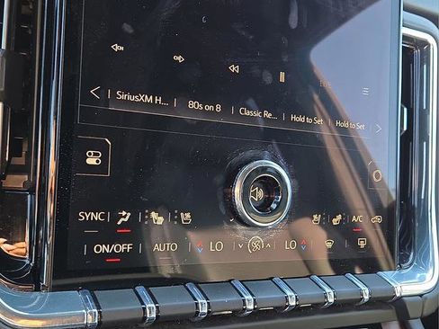 Used 2025 GMC Yukon Denali AWD/4WD image 26