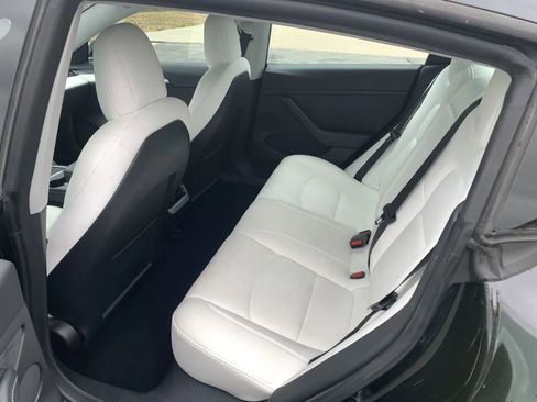 Used 2021 Tesla Model 3 Standard Range Plus image 27