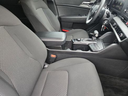 Certified 2023 Kia Sportage LX image 19