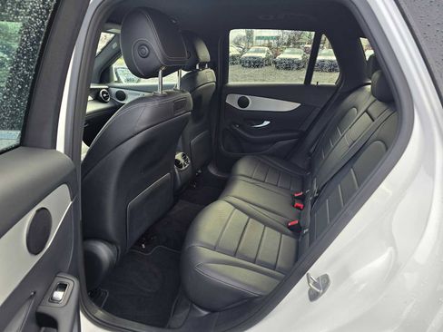 Used 2019 Mercedes-Benz GLC 300 4MATIC image 18