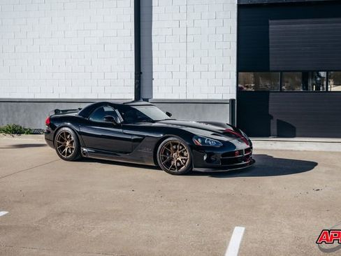 Used 2004 Dodge Viper SRT-10 image 20