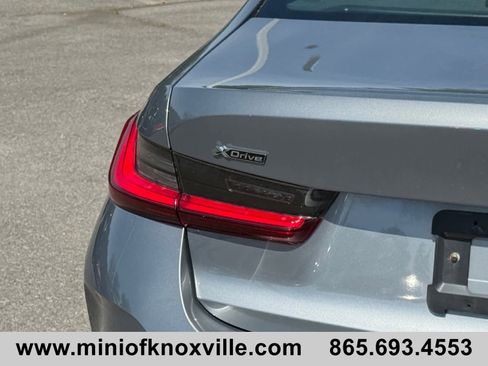 Used 2023 BMW 330i xDrive Sedan w/ Premium Package AWD/4WD image 10