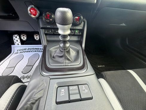 Used 2025 Subaru BRZ Limited RWD image 29