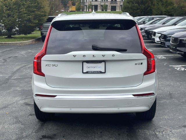 Certified 2024 Volvo XC90 B5 Plus AWD/4WD image 5