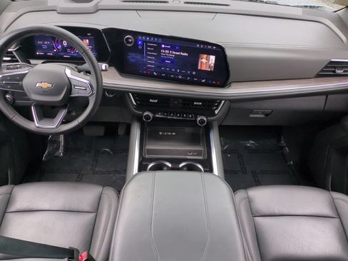 Used 2025 Chevrolet Tahoe LT AWD/4WD image 18
