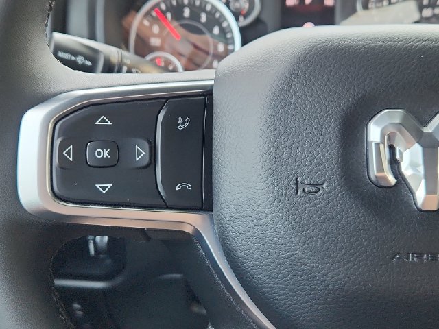 Used 2025 RAM 1500 Big Horn AWD/4WD image 38