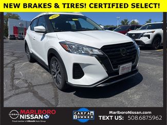 Certified 2021 Nissan Kicks SV image 1