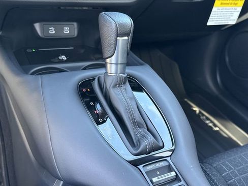 New 2026 Honda HR-V LX image 32
