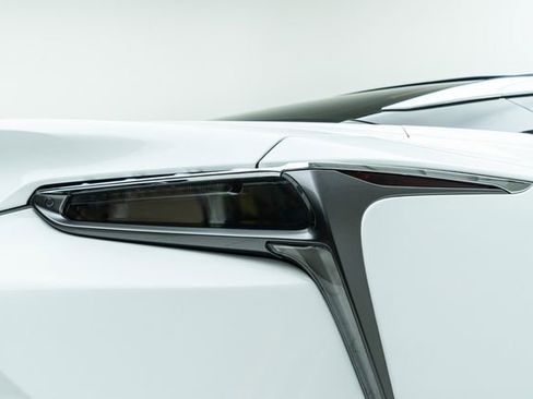 Used 2018 Lexus LC 500 Coupe w/ Touring Package image 15