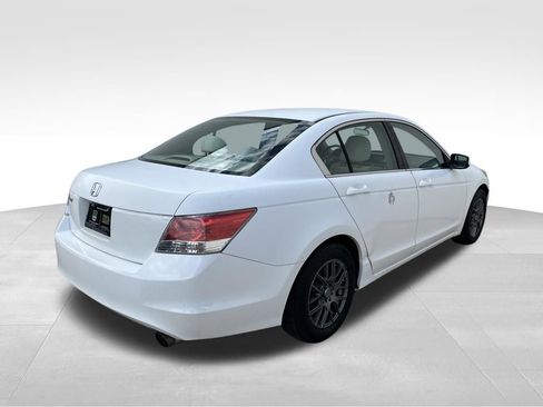 Used 2009 Honda Accord LX-P image 5