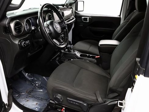 Used 2021 Jeep Wrangler Willys image 10