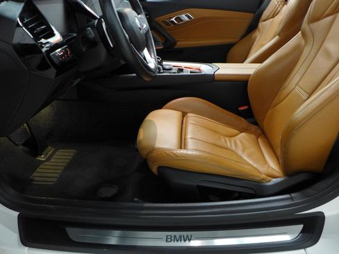 Used 2019 BMW Z4 sDrive30i w/ Executive Package RWD image 55