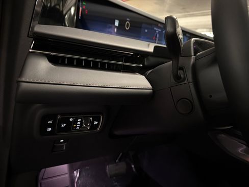 New 2026 Lincoln Nautilus Premier w/ Equipment Group 102A image 31