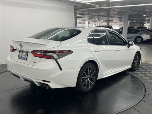 Certified 2023 Toyota Camry SE image 4