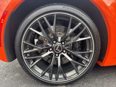 Used 2019 Chevrolet Corvette Z06 w/ Battery Protection Package image 13