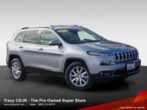Used 2017 Jeep Cherokee Limited AWD/4WD image 1