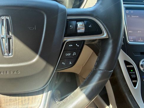 Used 2020 Lincoln Nautilus Reserve w/ Equipment Group 201A FWD image 28