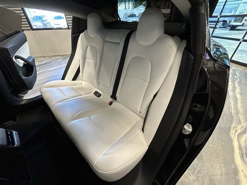 Used 2018 Tesla Model 3 Long Range AWD/4WD image 6