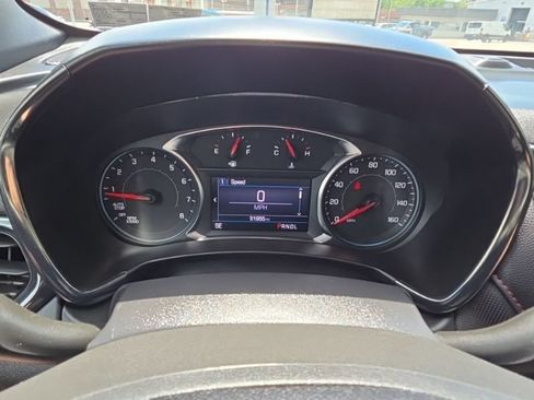 Used 2022 Chevrolet Equinox RS w/ LPO, Floor Liner Package AWD/4WD image 14