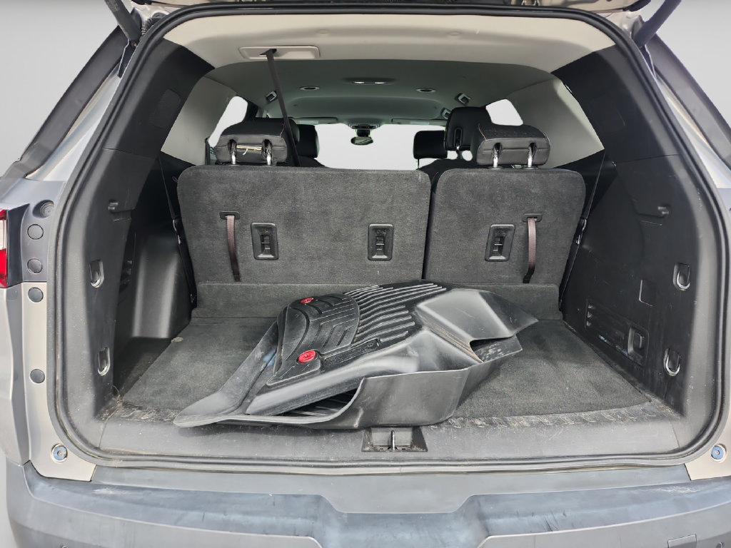 Used 2018 Chevrolet Traverse LT FWD image 16