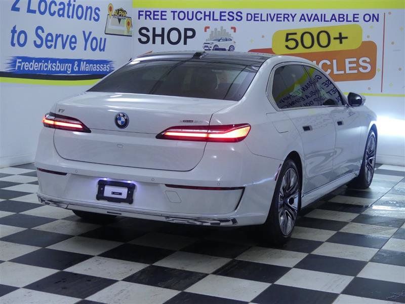 Used 2023 BMW i7 xDrive60 AWD/4WD image 7