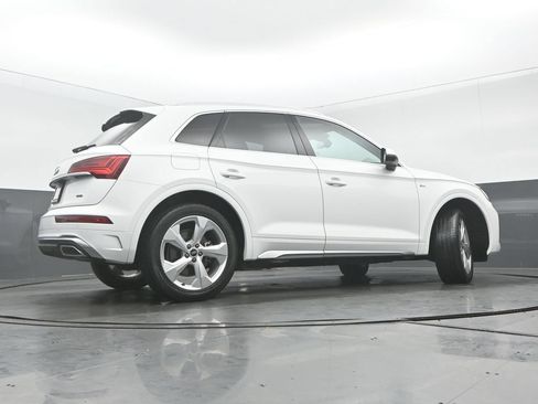 Used 2023 Audi Q5 2.0T Premium Plus w/ Premium Plus Package AWD/4WD image 31