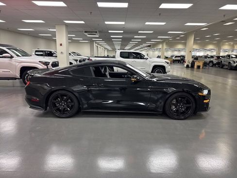 Used 2020 Ford Mustang GT Premium w/ Equipment Group 401A image 8