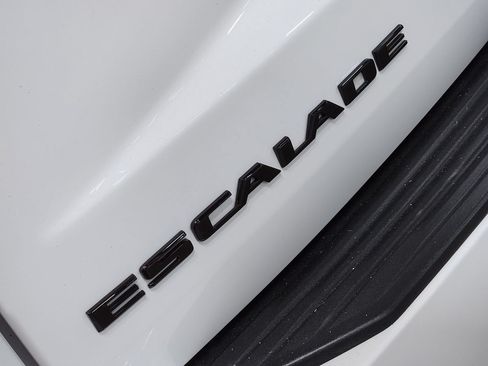 Used 2023 Cadillac Escalade Sport AWD/4WD image 25