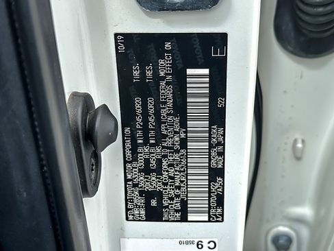Certified 2020 Toyota 4Runner Nightshade AWD/4WD image 28