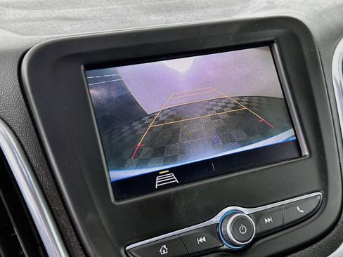 Used 2020 Chevrolet Equinox LT w/ Driver Convenience Package FWD image 15