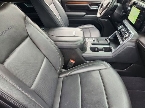 Used 2024 GMC Sierra 2500 Denali w/ Denali Reserve Package AWD/4WD image 14
