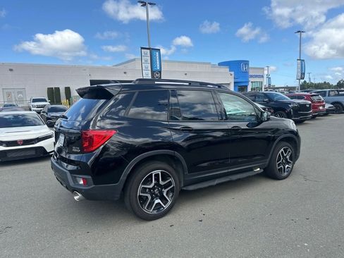 Used 2022 Honda Passport Elite image 3